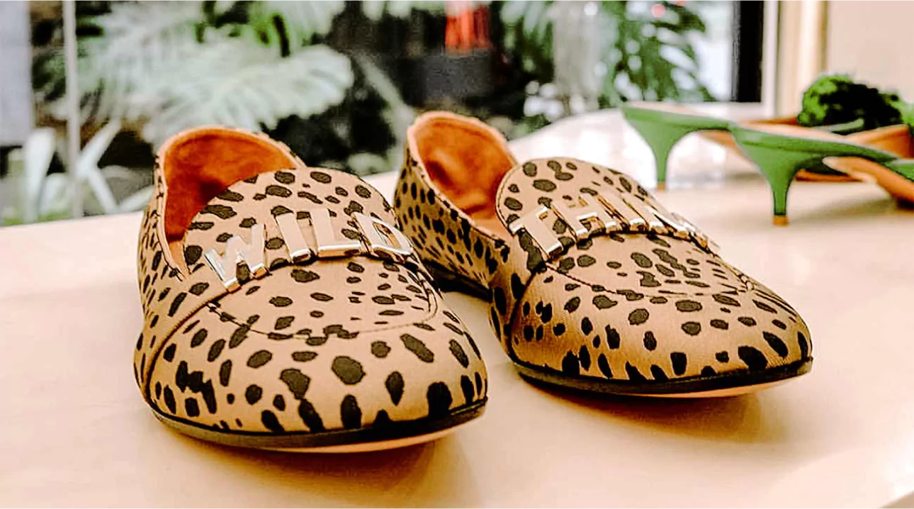 Effortless Elegance: How to Elevate Your Style with Minimal Fashion Essential.